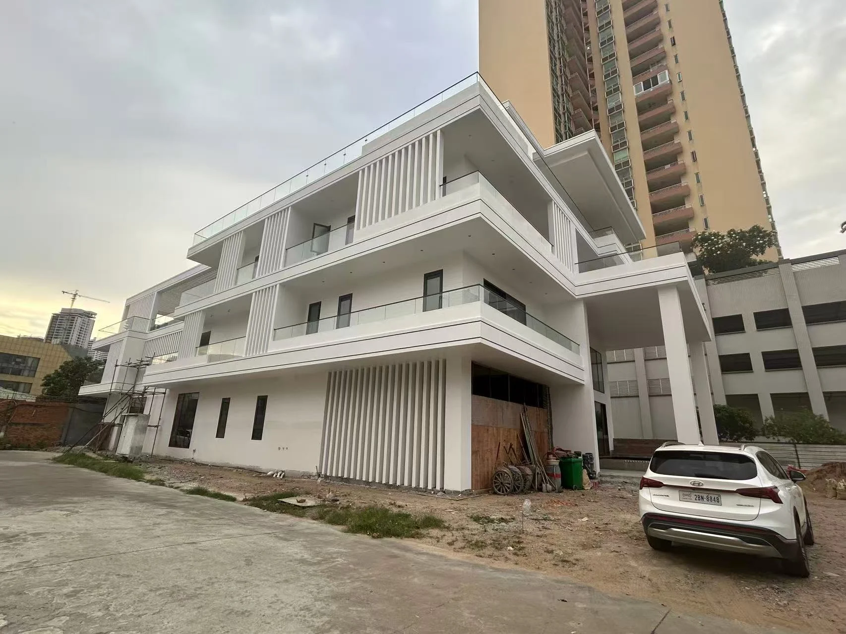 现代建筑大面积玻璃与门窗应用实景